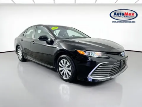 Black 2021 Toyota Camry Hybrid LE for sale in Marlborough, MA