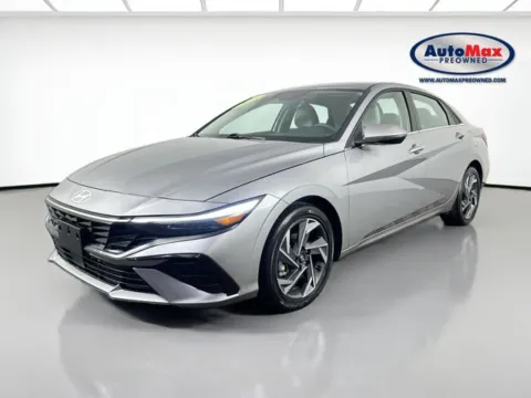 More photos of 2025 Hyundai Elantra Limited at AutoMax Marlborough, MA