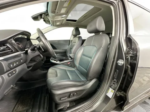 More photos of 2022 Kia Niro EV EX Premium at AutoMax Marlborough, MA