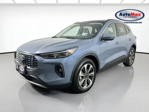 More photos of 2024 Ford Escape Hybrid Platinum at AutoMax Marlborough, MA