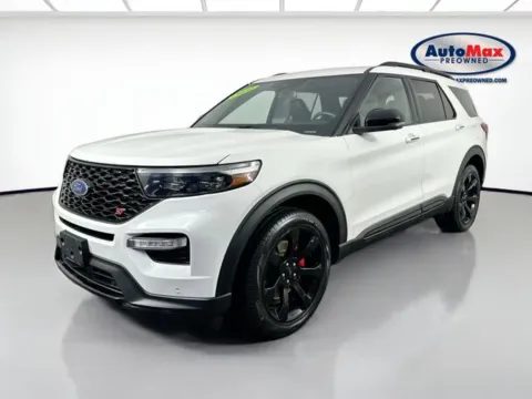 More photos of 2022 Ford Explorer ST at AutoMax Marlborough, MA