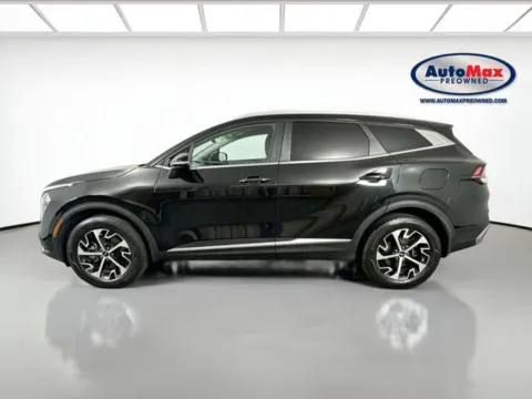 More photos of 2023 Kia Sportage Hybrid EX at AutoMax Marlborough, MA