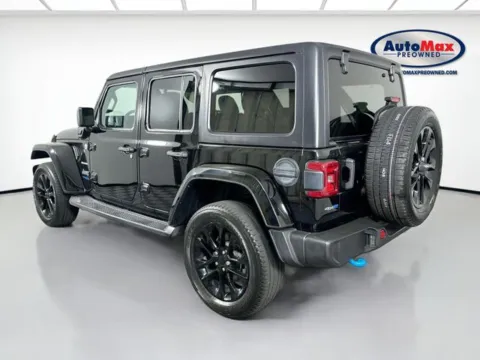 More photos of 2022 Jeep Wrangler at AutoMax Marlborough, MA