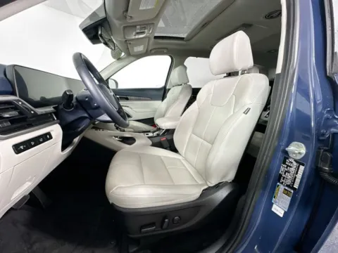 More photos of 2023 Kia Telluride EX at AutoMax Marlborough, MA