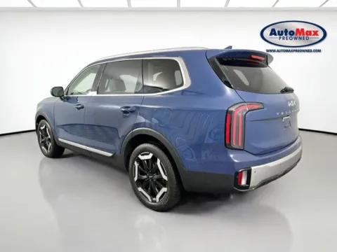 More photos of 2023 Kia Telluride EX at AutoMax Marlborough, MA