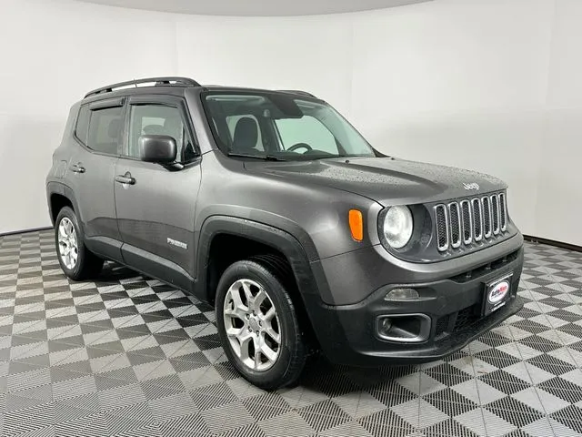 2016 Jeep Renegade Latitude 4x4's photo
