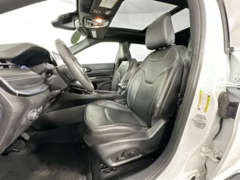 More photos of 2023 Jeep Compass High Altitude at AutoMax Marlborough, MA