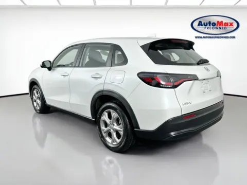 More photos of 2023 Honda HR-V LX at AutoMax Marlborough, MA