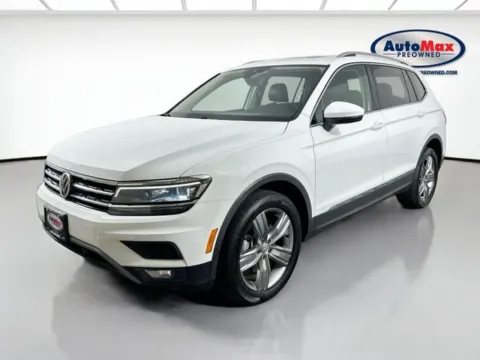 Another view of 2019 Volkswagen Tiguan 2.0T SEL Premium for sale in Marlborough, MA at AutoMax Marlborough