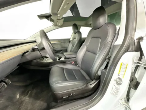 More photos of 2023 Tesla Model 3 at AutoMax Marlborough, MA