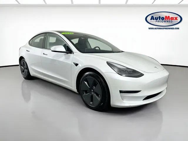 2023 Tesla Model 3's photo
