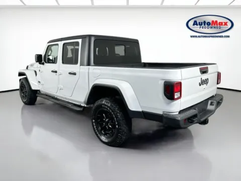 More photos of 2022 Jeep Gladiator Willys at AutoMax Marlborough, MA