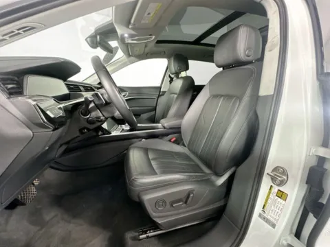 More photos of 2021 Audi e-tron Premium at AutoMax Marlborough, MA