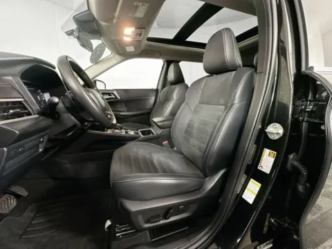 More photos of 2023 Mitsubishi Outlander SE at AutoMax Marlborough, MA