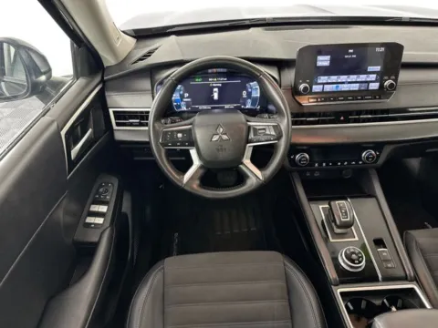 Another view of 2023 Mitsubishi Outlander SE for sale in Marlborough, MA at AutoMax Marlborough