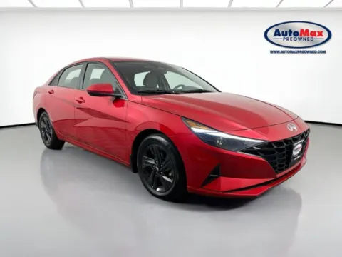 Red 2022 Hyundai Elantra SEL for sale in Marlborough, MA