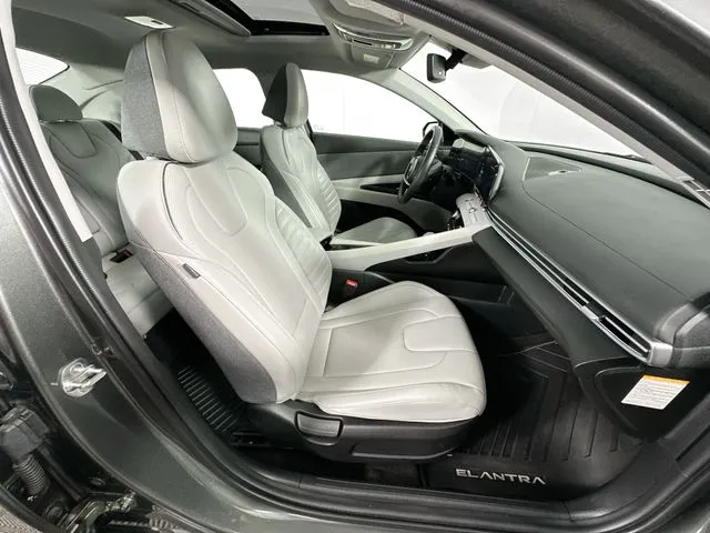 2024 Hyundai Elantra Limited - Photo 30