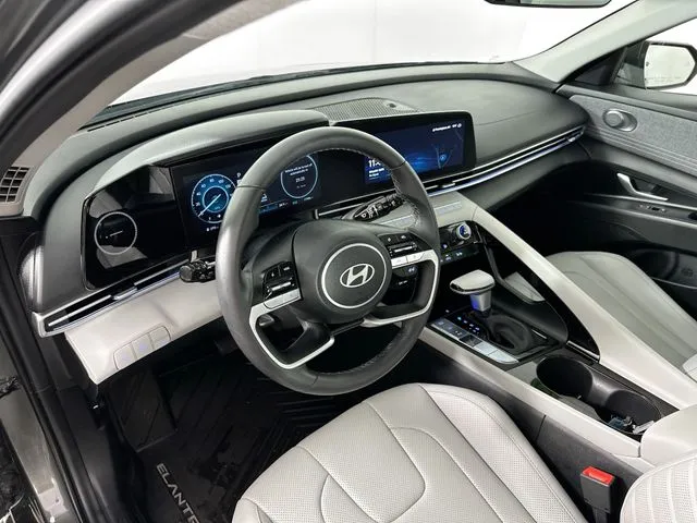 2024 Hyundai Elantra Limited - Photo 21