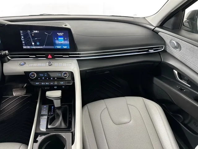 2024 Hyundai Elantra Limited - Photo 28
