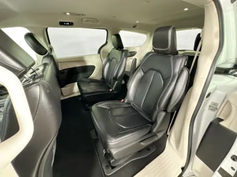 More photos of 2023 Chrysler Pacifica Hybrid Touring L at AutoMax Marlborough, MA