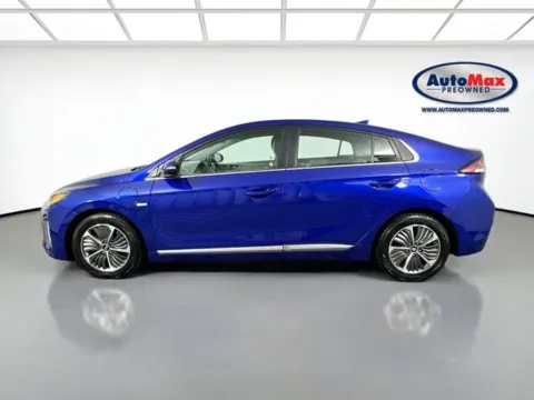More photos of 2020 Hyundai Ioniq Plug-In Hybrid SEL at AutoMax Marlborough, MA