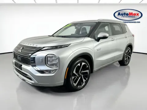 More photos of 2023 Mitsubishi Outlander PHEV SEL at AutoMax Marlborough, MA