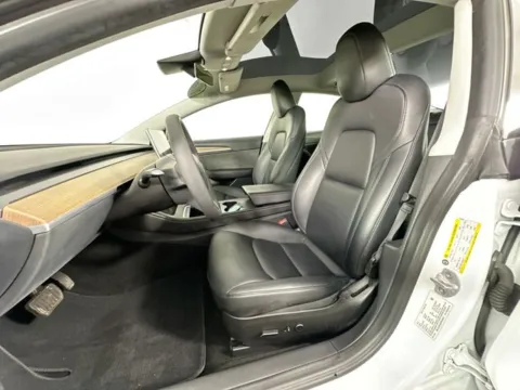 More photos of 2023 Tesla Model 3 at AutoMax Marlborough, MA