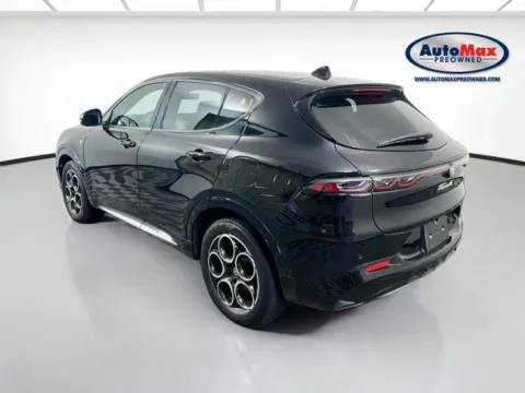 More photos of 2024 Alfa Romeo Tonale Ti at AutoMax Marlborough, MA