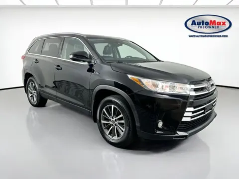 Black 2019 Toyota Highlander XLE for sale in Marlborough, MA