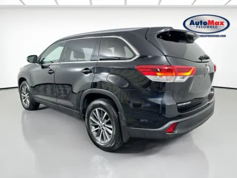 More photos of 2019 Toyota Highlander XLE at AutoMax Marlborough, MA