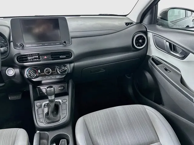 2023 Hyundai Kona SEL - Photo 24