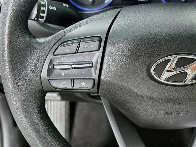 2023 Hyundai Kona SEL - Photo 19
