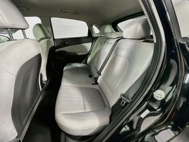 2023 Hyundai Kona SEL - Photo 23