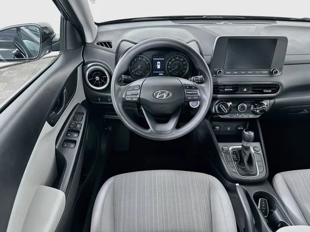2023 Hyundai Kona SEL - Photo 10