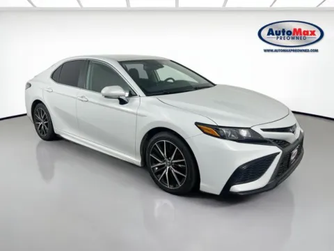 White 2023 Toyota Camry SE for sale in Marlborough, MA