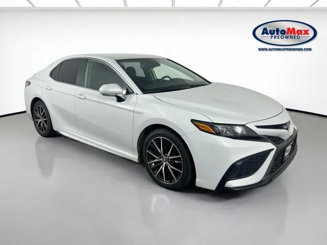 White 2023 Toyota Camry SE for sale in Marlborough, MA