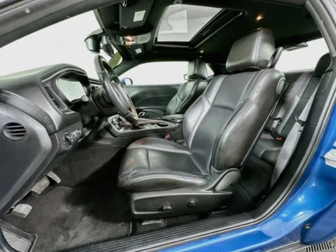 More photos of 2022 Dodge Challenger SXT at AutoMax Marlborough, MA