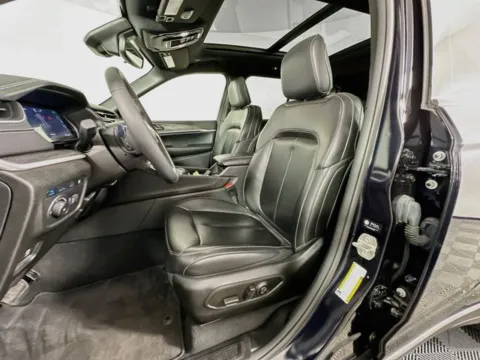 More photos of 2024 Jeep Grand Cherokee 4xe at AutoMax Marlborough, MA