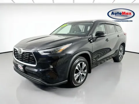 More photos of 2022 Toyota Highlander XLE at AutoMax Marlborough, MA