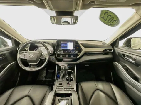 Another view of 2022 Toyota Highlander XLE for sale in Marlborough, MA at AutoMax Marlborough
