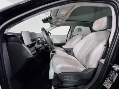 More photos of 2023 Hyundai IONIQ 5 Limited at AutoMax Marlborough, MA