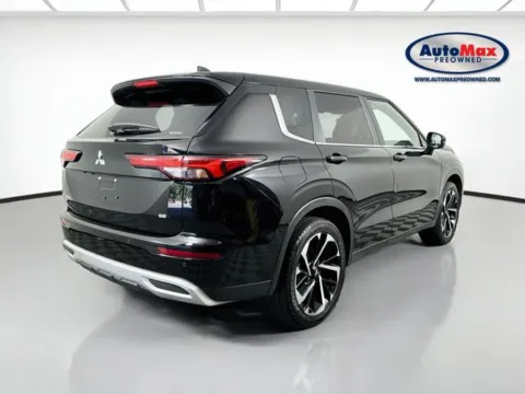 Photos of 2024 Mitsubishi Outlander SE for sale in Marlborough, MA at AutoMax Marlborough