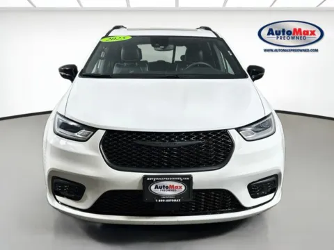 Photos of 2025 Chrysler Pacifica Limited for sale in Marlborough, MA at AutoMax Marlborough