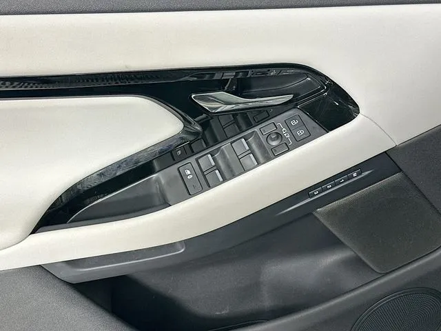 2024 Land Rover Range Rover Evoque Dynamic SE - Photo 25