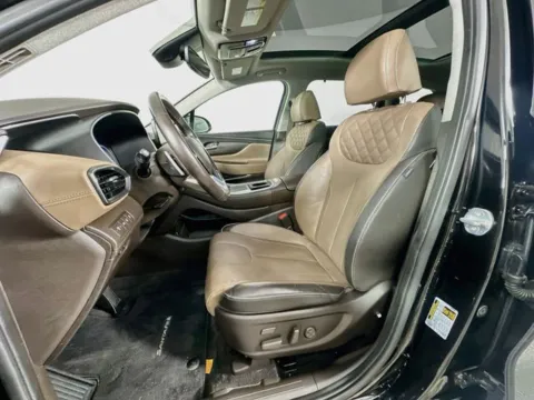 More photos of 2023 Hyundai Santa Fe Plug-In Hybrid Limited at AutoMax Marlborough, MA