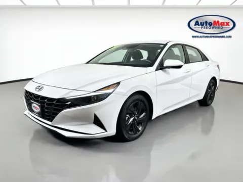 More photos of 2022 Hyundai Elantra Hybrid Blue at AutoMax Marlborough, MA