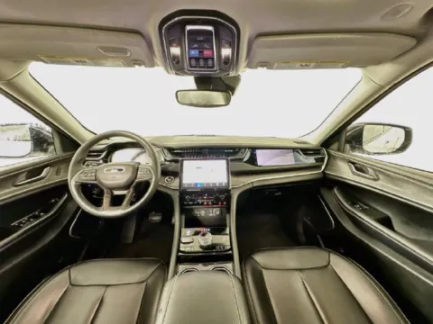 More photos of 2023 Jeep Grand Cherokee 4xe at AutoMax Marlborough, MA