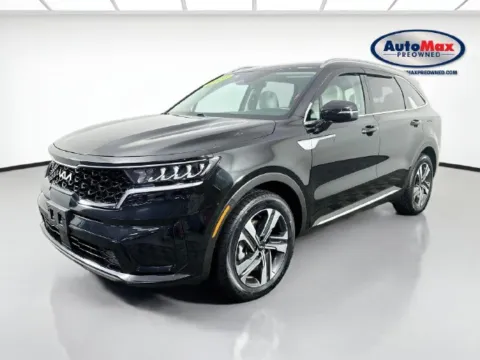 Another view of 2023 Kia Sorento Hybrid EX for sale in Marlborough, MA at AutoMax Marlborough