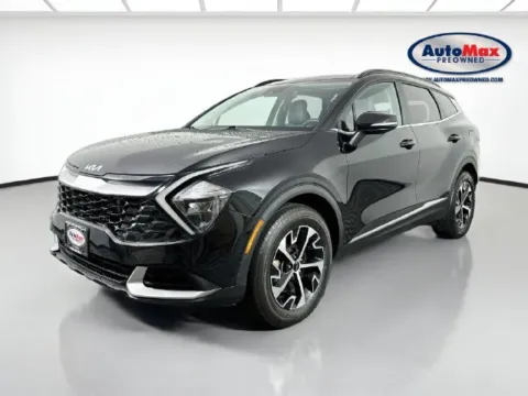 Another view of 2023 Kia Sportage Hybrid EX for sale in Marlborough, MA at AutoMax Marlborough
