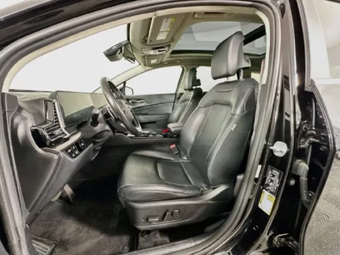 More photos of 2023 Kia Sportage Hybrid EX at AutoMax Marlborough, MA